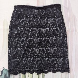 Ann Taylor Petite Black & Gray Floral Lace Mini Skirt